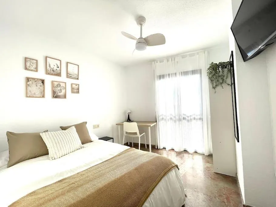 Beautiful & Sunny Apartment Malaga